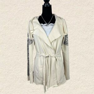 Lucky Brand Cream Waist Tie Cardigan with Black Patterned Sleeves